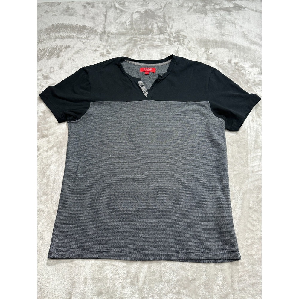 Guess Polo Shirt Men's Medium Black Gray Short Sleeve 2 Tone Button EUC‎